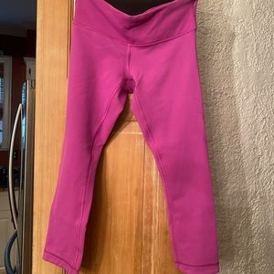 Reversible cropped Lululemon leggings size 6